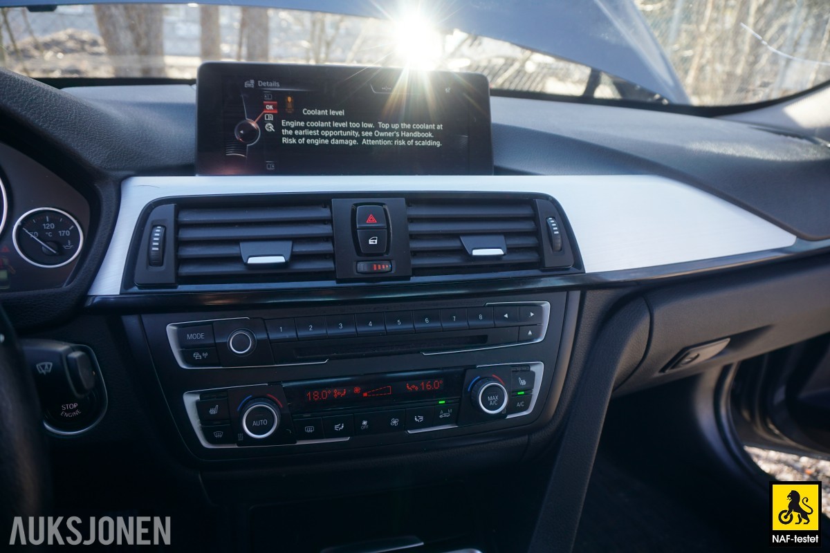 2013 BMW 3-serie 320I 184 HK AUT CRUISE NAVI SPORTSSETER 