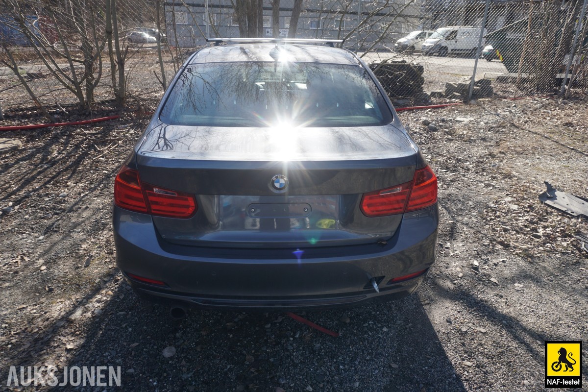 2013 BMW 3-serie 320I 184 HK AUT CRUISE NAVI SPORTSSETER 