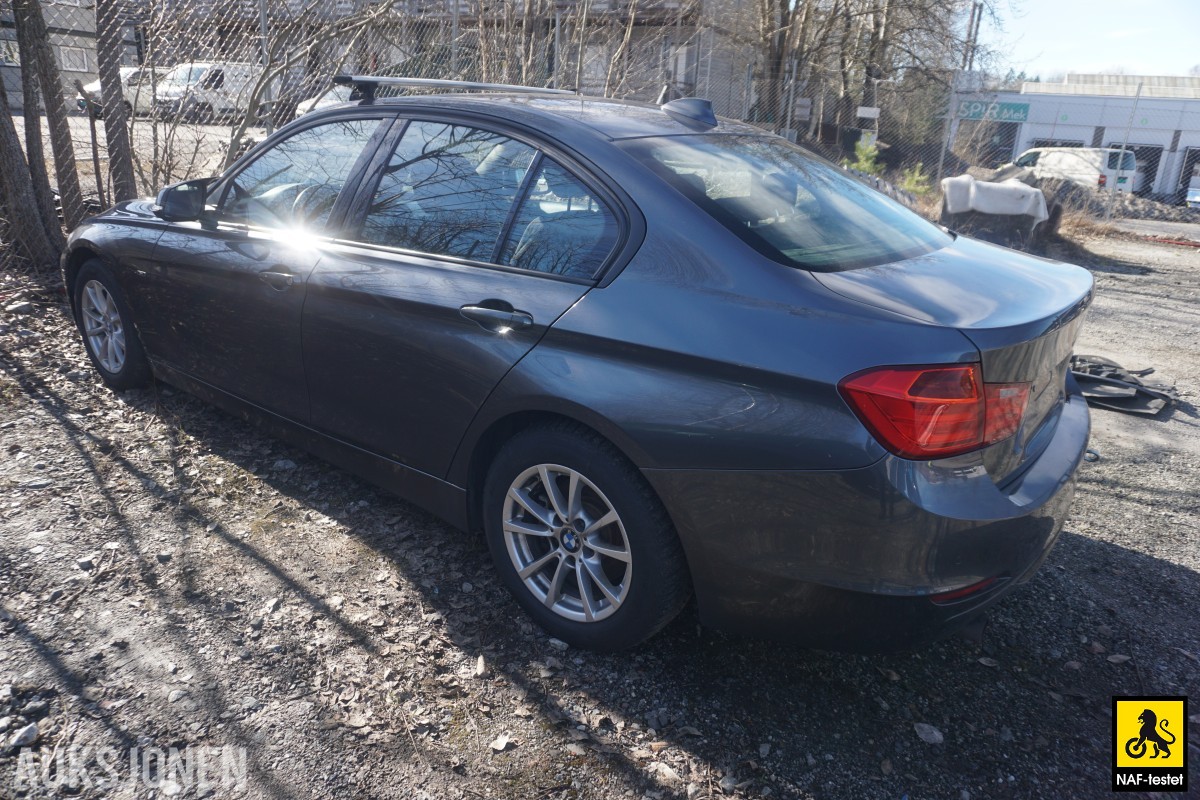 2013 BMW 3-serie 320I 184 HK AUT CRUISE NAVI SPORTSSETER 