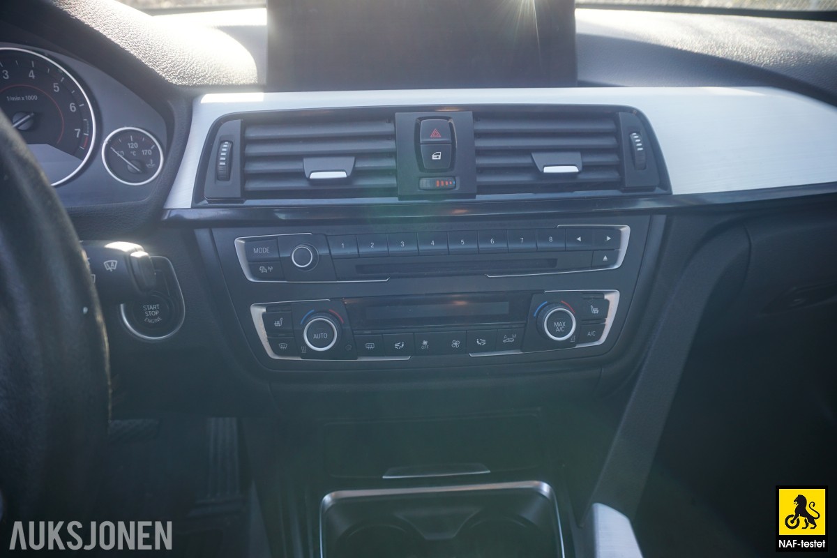 2013 BMW 3-serie 320I 184 HK AUT CRUISE NAVI SPORTSSETER 