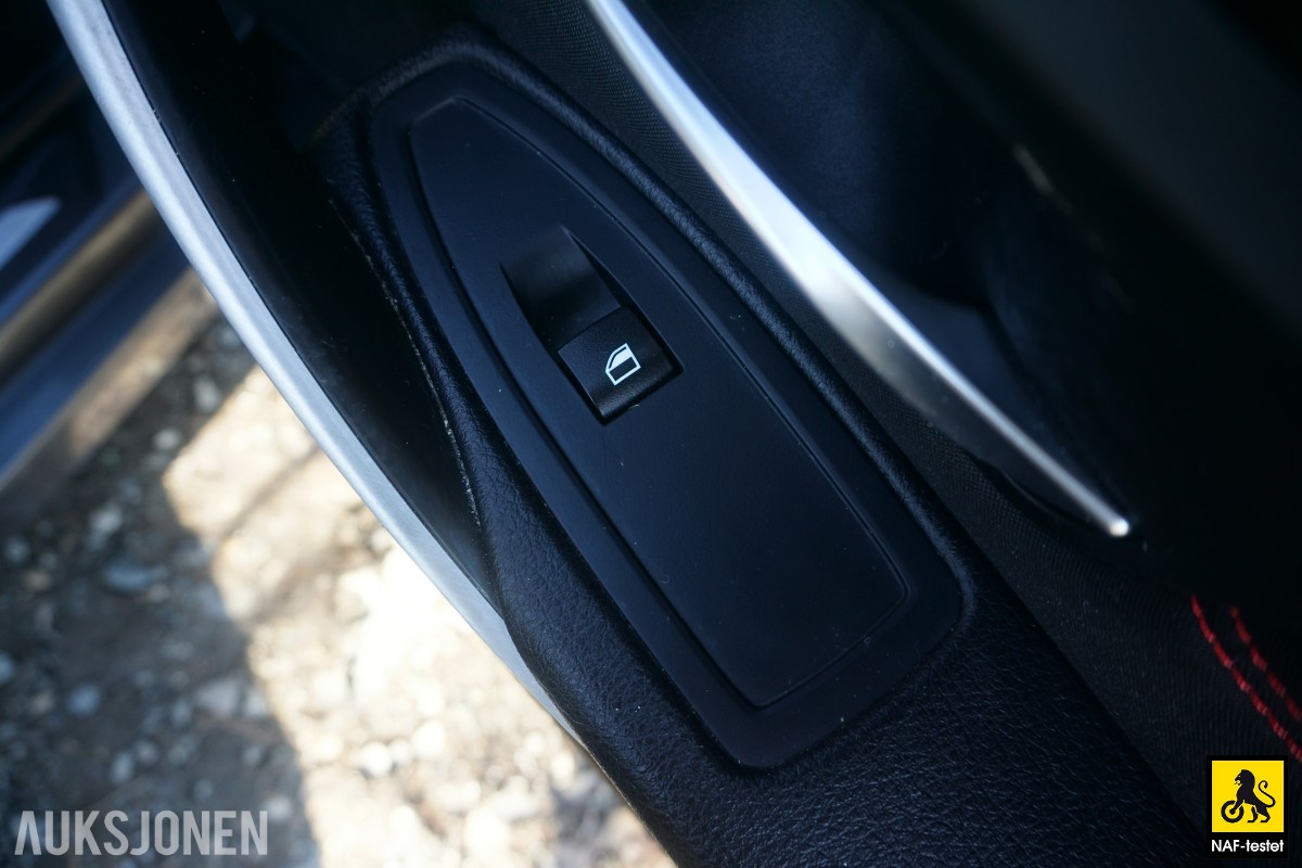 2013 BMW 3-serie 320I 184 HK AUT CRUISE NAVI SPORTSSETER 