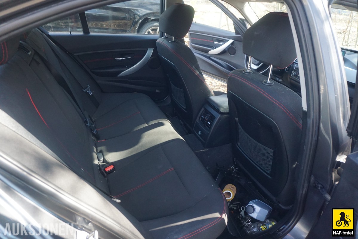 2013 BMW 3-serie 320I 184 HK AUT CRUISE NAVI SPORTSSETER 