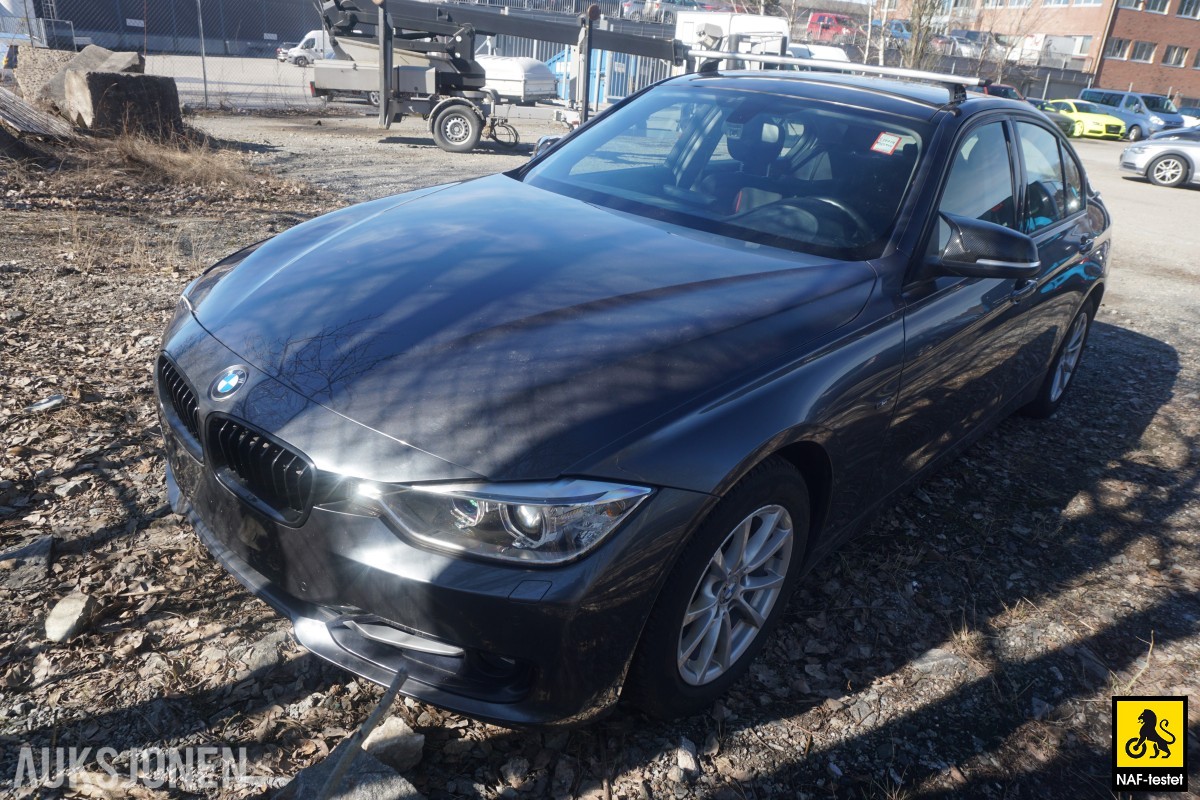 2013 BMW 3-serie 320I 184 HK AUT CRUISE NAVI SPORTSSETER 