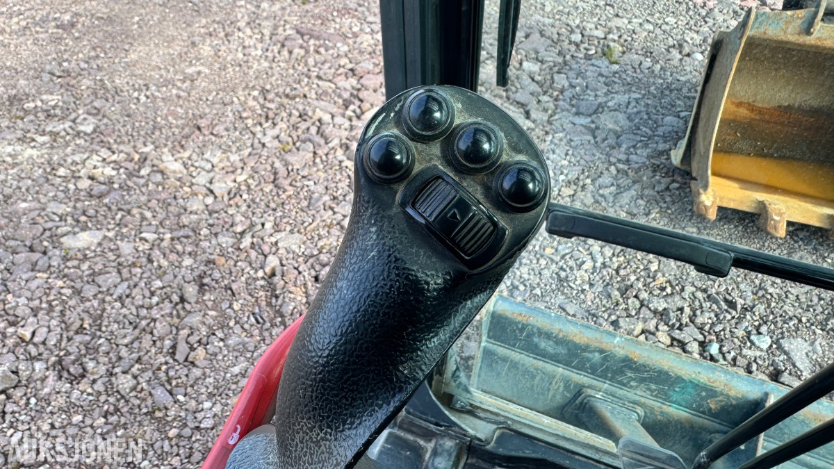 2021 Kobelco SK75SR-7. R3 m/gripekasset 3 skuffer, sentralsmøring, dieselfyllepumpe