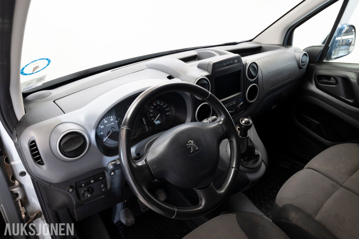 2018 Peugeot PARTNER 1.6 D 99 HK HENGERFESTE CRUISE SKYVEDØRER 