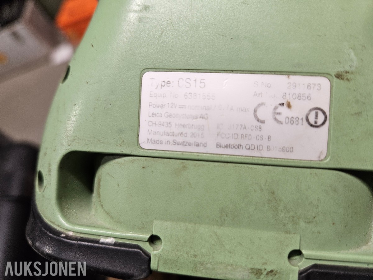 Leica CS15 feltkontroller med GNSS mottaker og koffert