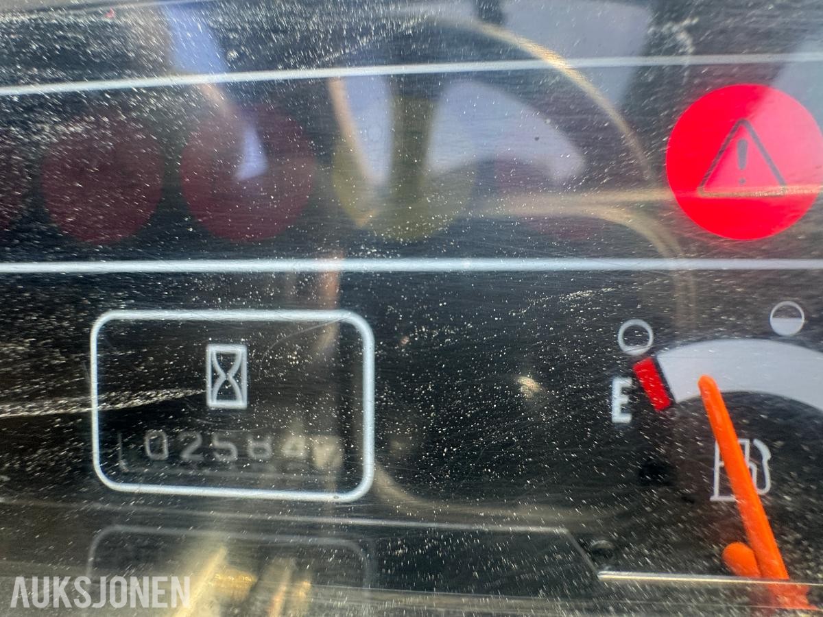 2000 Mitsubishi FD25K truck / 2584 timer