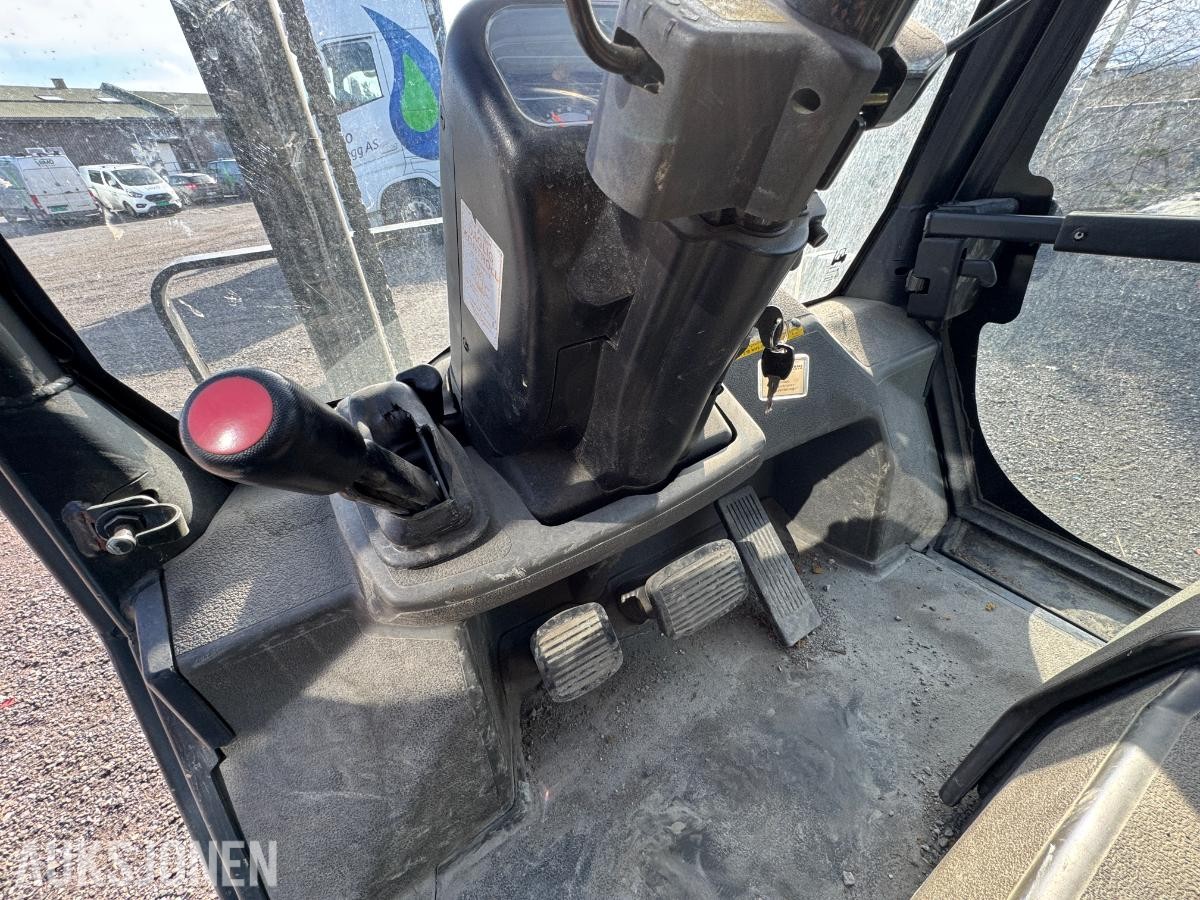 2000 Mitsubishi FD25K truck / 2584 timer