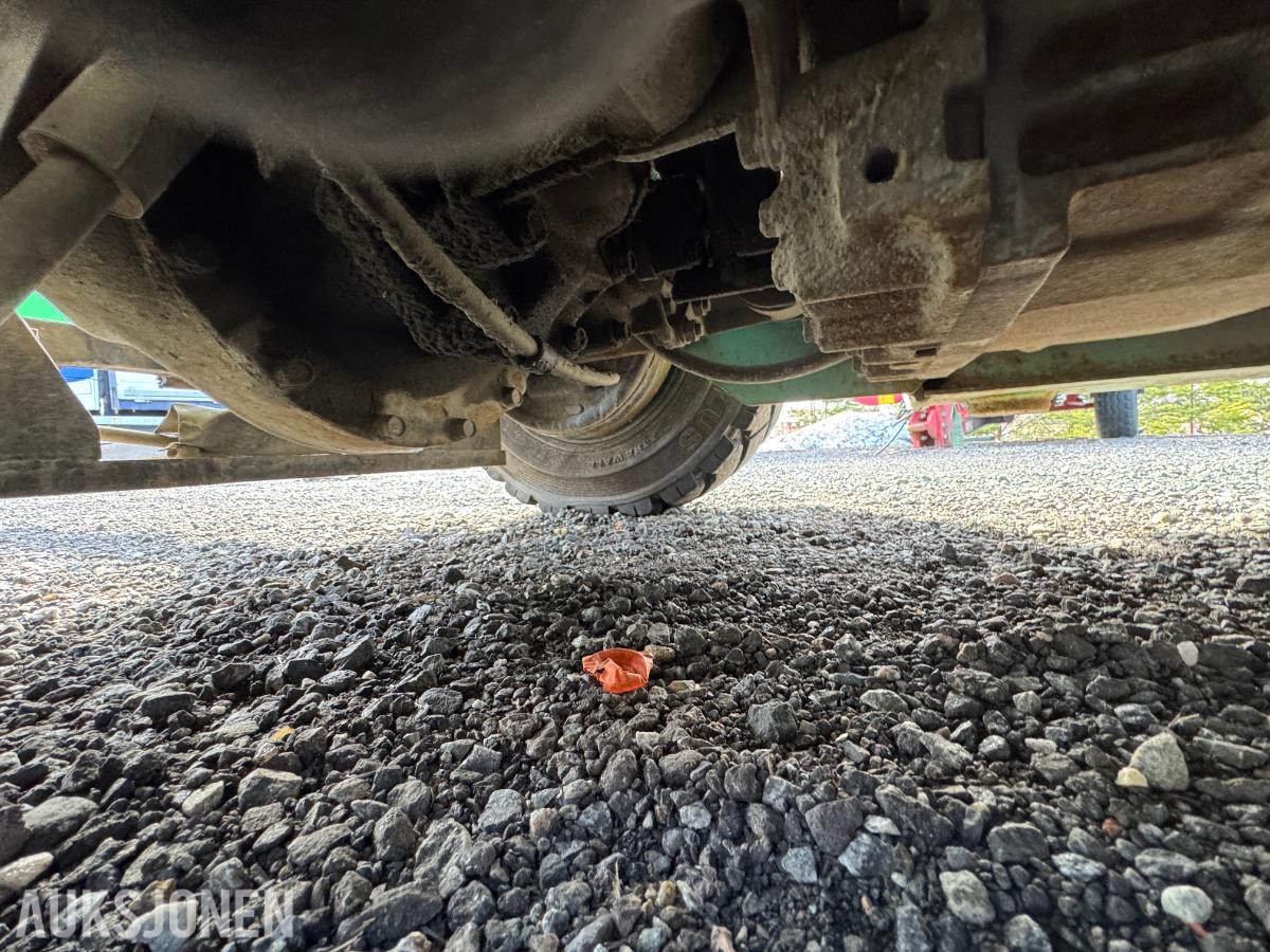 2000 Mitsubishi FD25K truck / 2584 timer