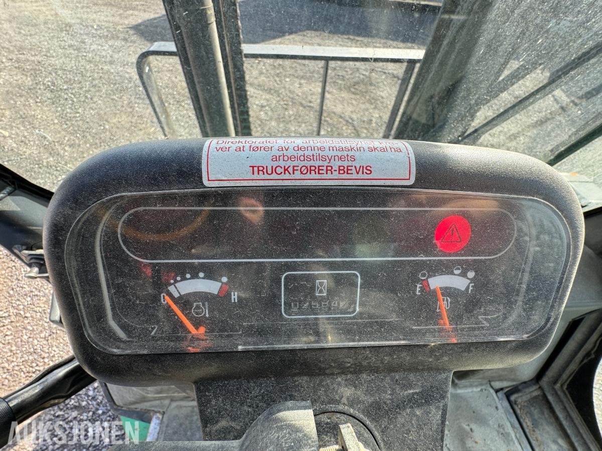 2000 Mitsubishi FD25K truck / 2584 timer