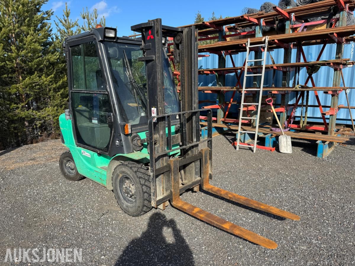 2000 Mitsubishi FD25K truck / 2584 timer
