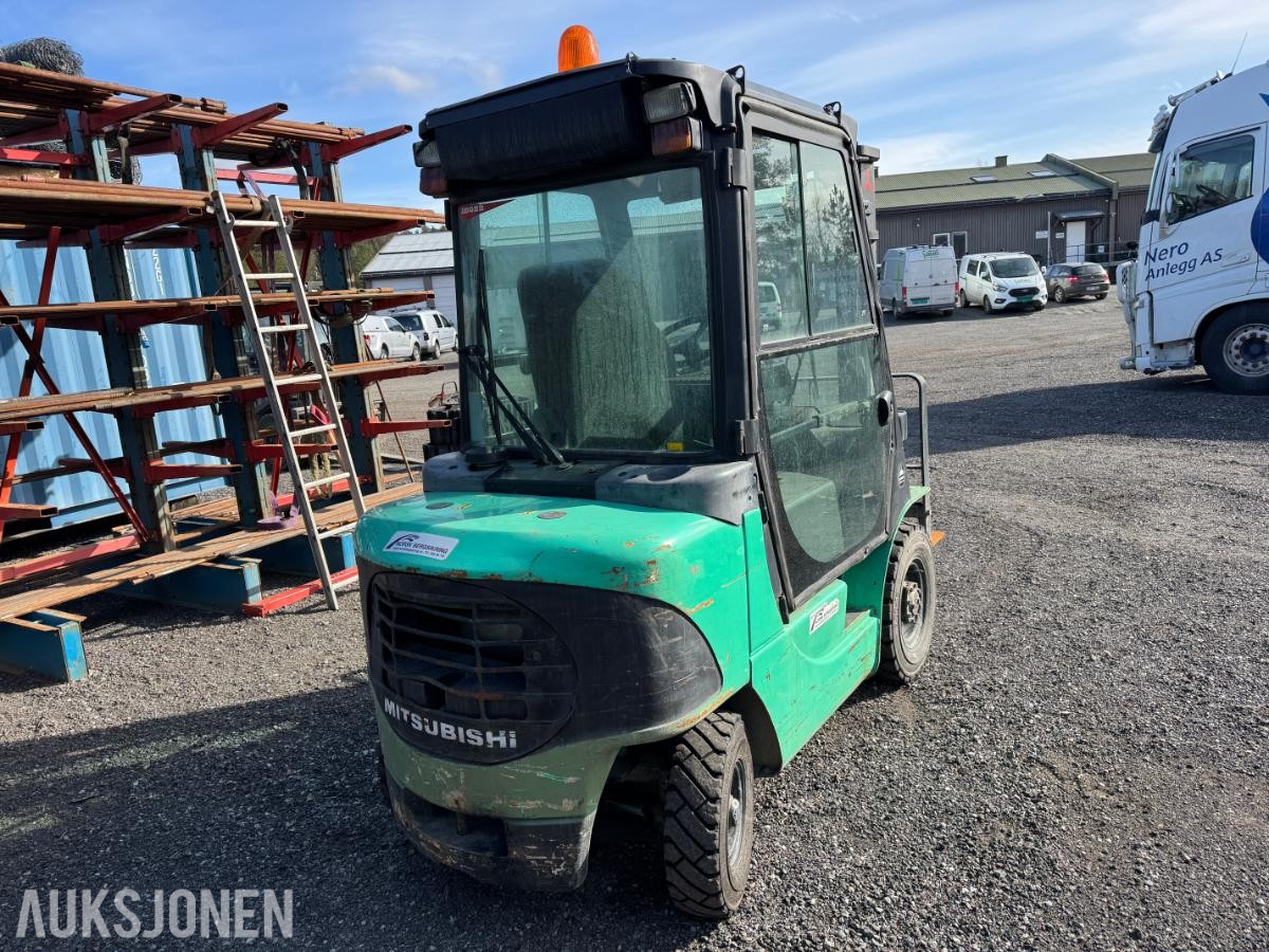 2000 Mitsubishi FD25K truck / 2584 timer