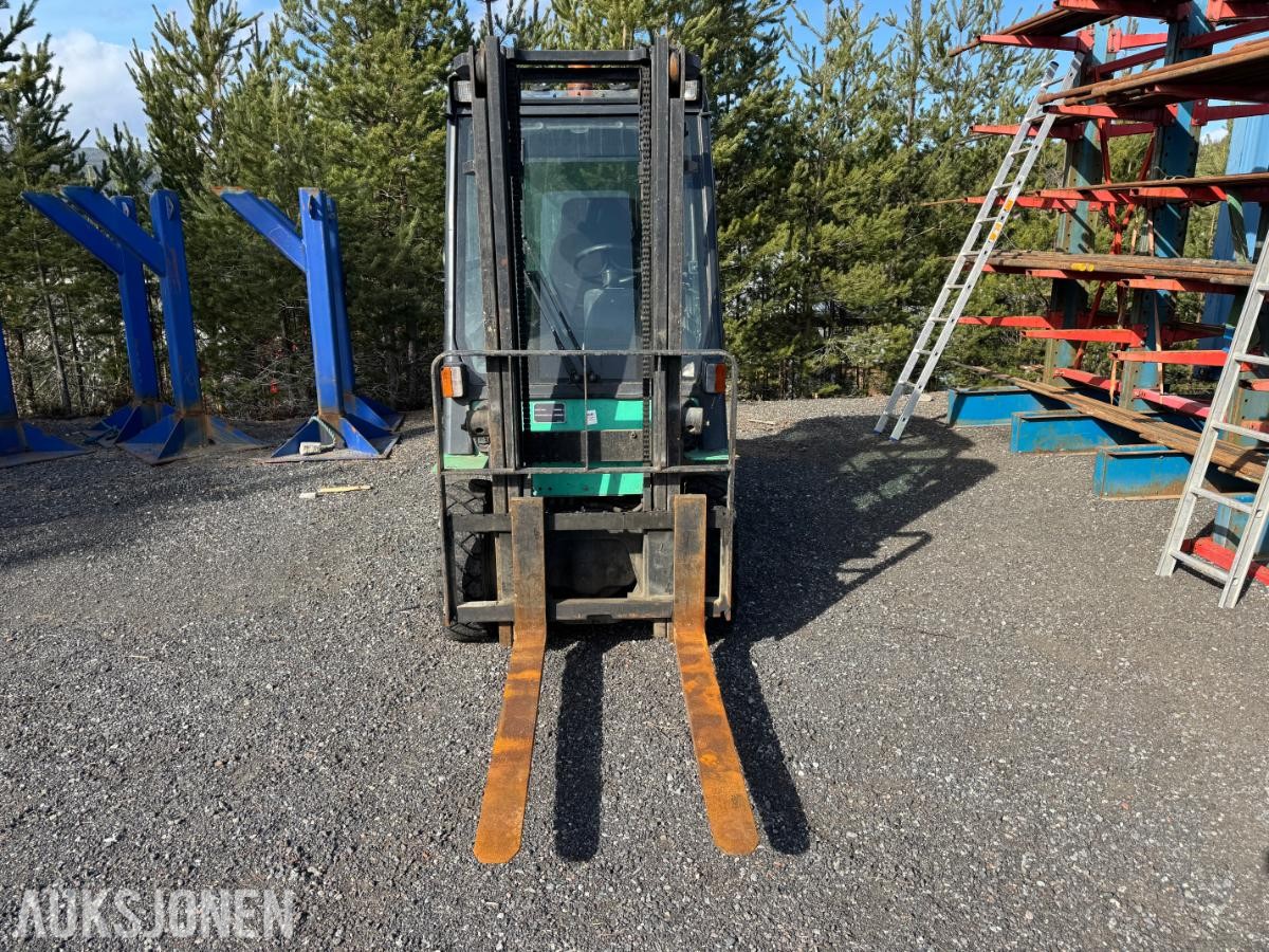 2000 Mitsubishi FD25K truck / 2584 timer