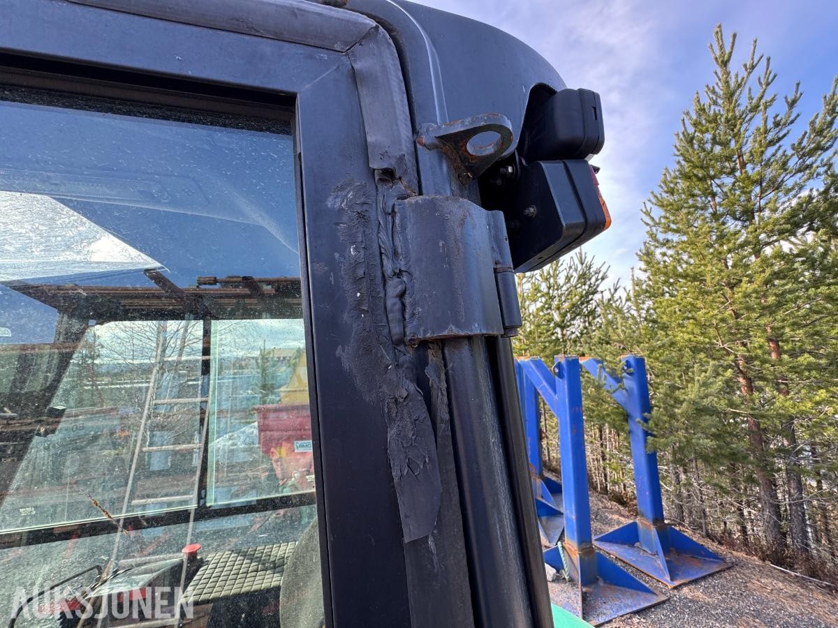 2000 Mitsubishi FD25K truck / 2584 timer