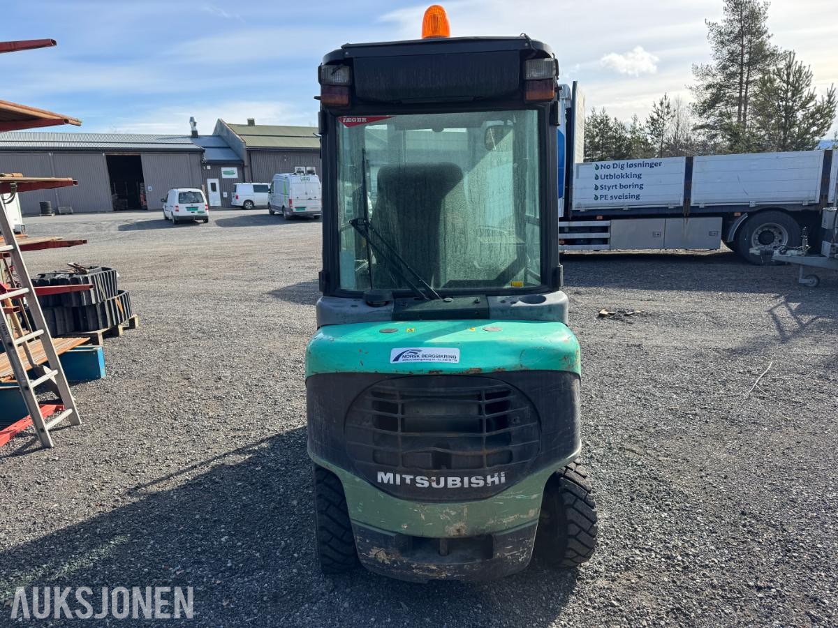 2000 Mitsubishi FD25K truck / 2584 timer