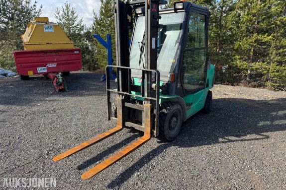 2000 Mitsubishi FD25K truck / 2584 timer