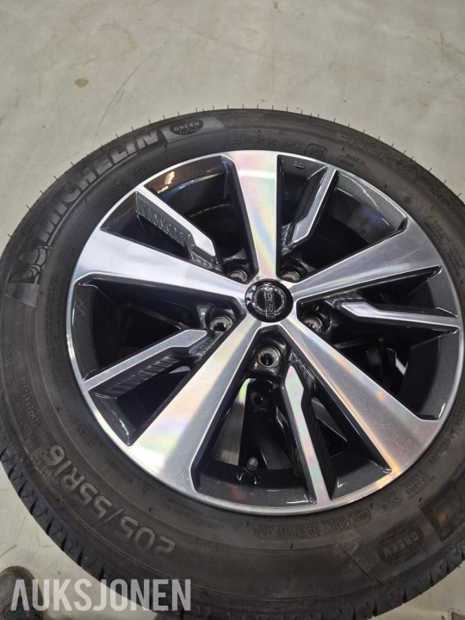 2019 Sommerhjul NISSAN LEAF 205/55r16 Michelin