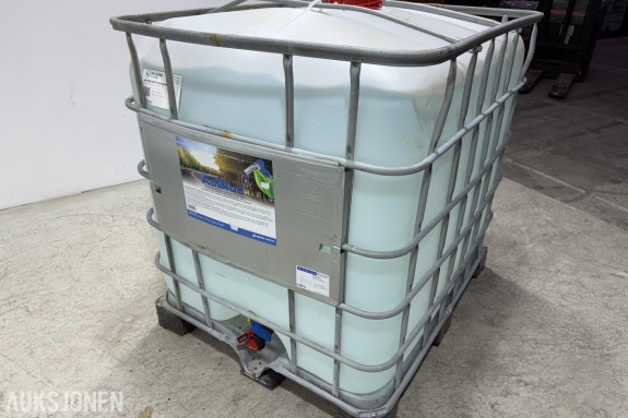 IBC tank ca 1000L AdBlue, komplett med tappekran - INGEN MINSTEPRIS