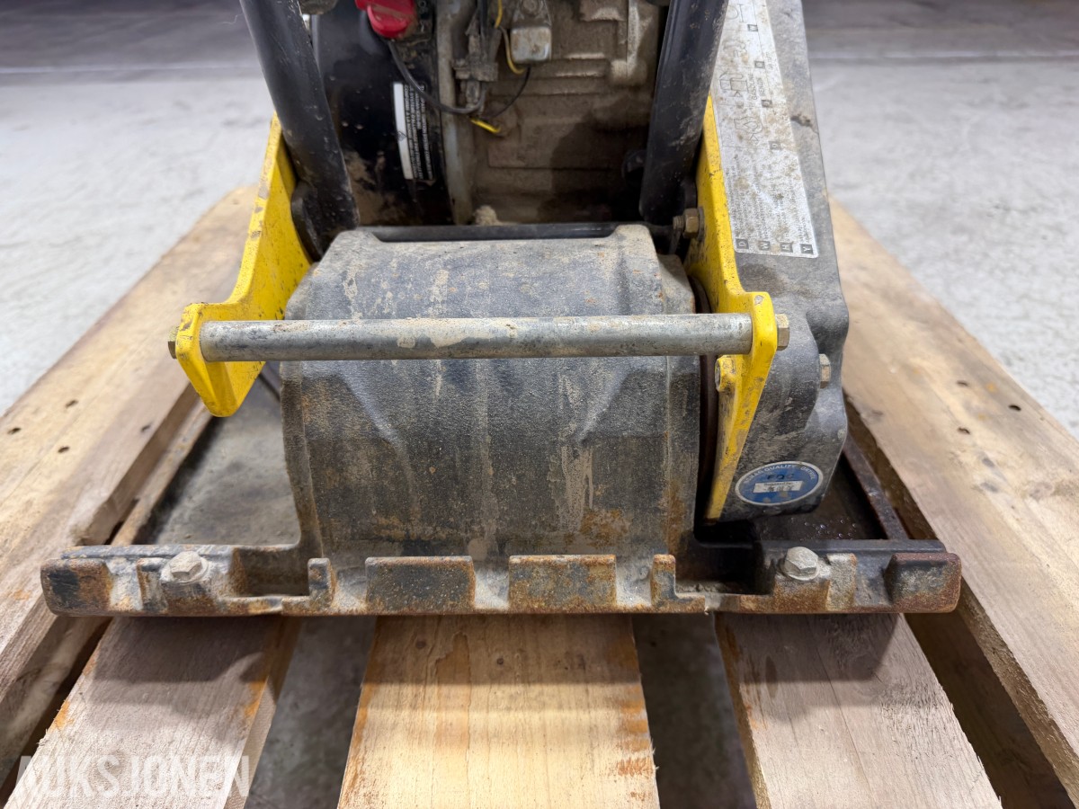 2025 Bomag BP 20/45 Vibrasjonsplate m/Honda GX160 – 92 kg