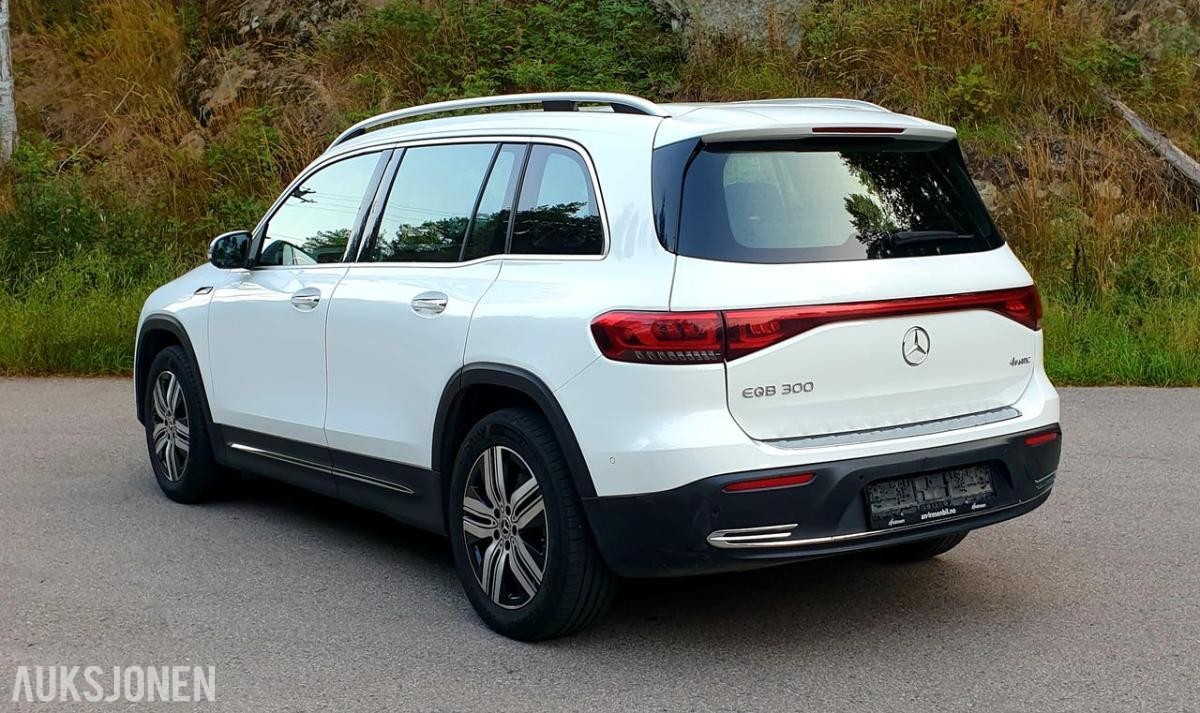 2022 Mercedes-Benz EQB 300 4MATIC 7-seter cruisekontroll ryggekamera 