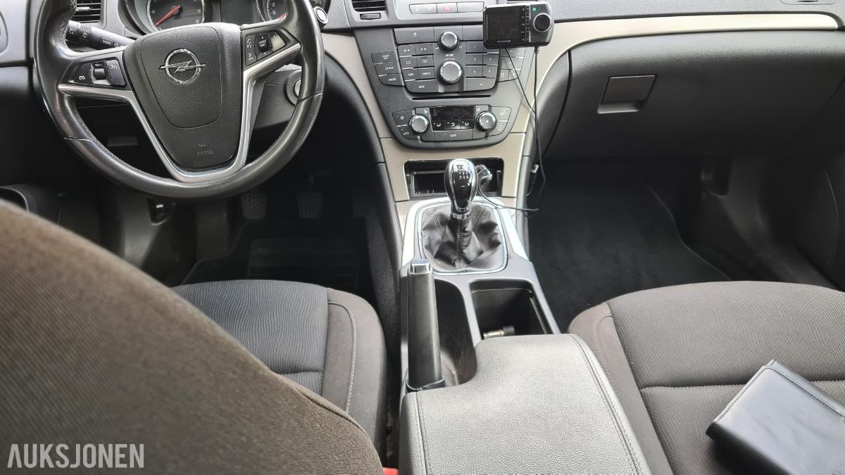 2009 Opel Insignia 1.8 140hk cruisekontroll s+v dekk eu ok