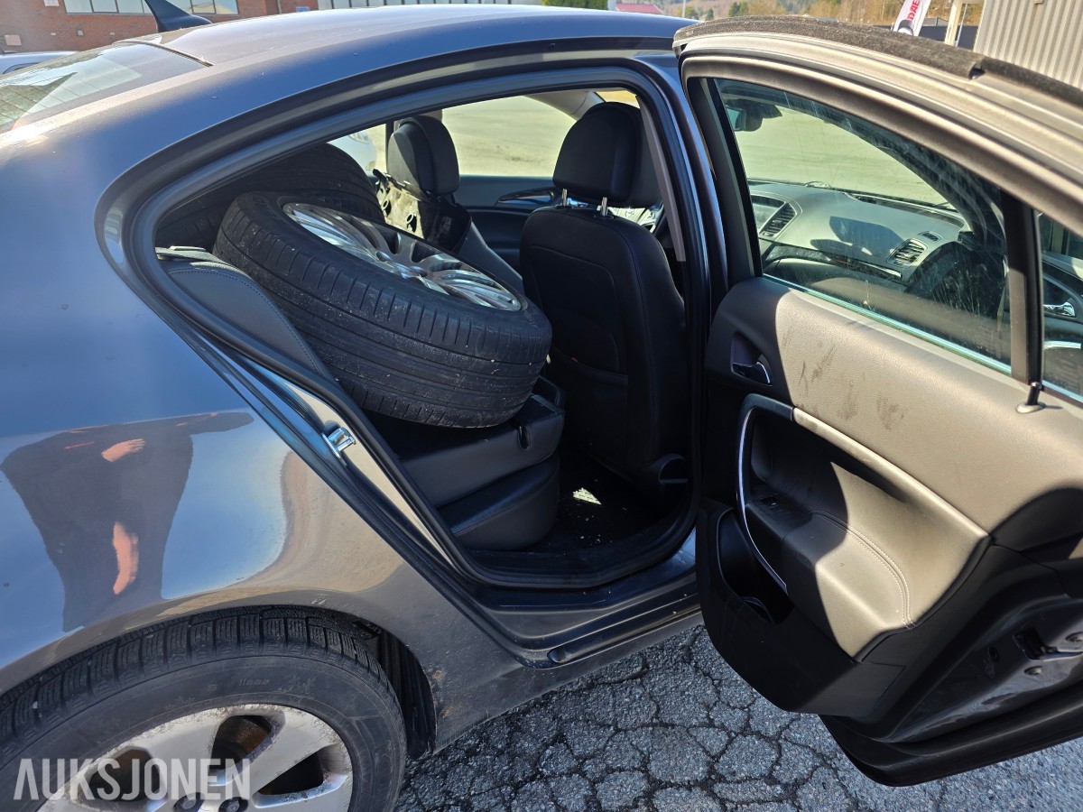 2010 OPEL INSIGNIA 2.0 CDTI 131HK AUTOMAT – REP.OBJEKT