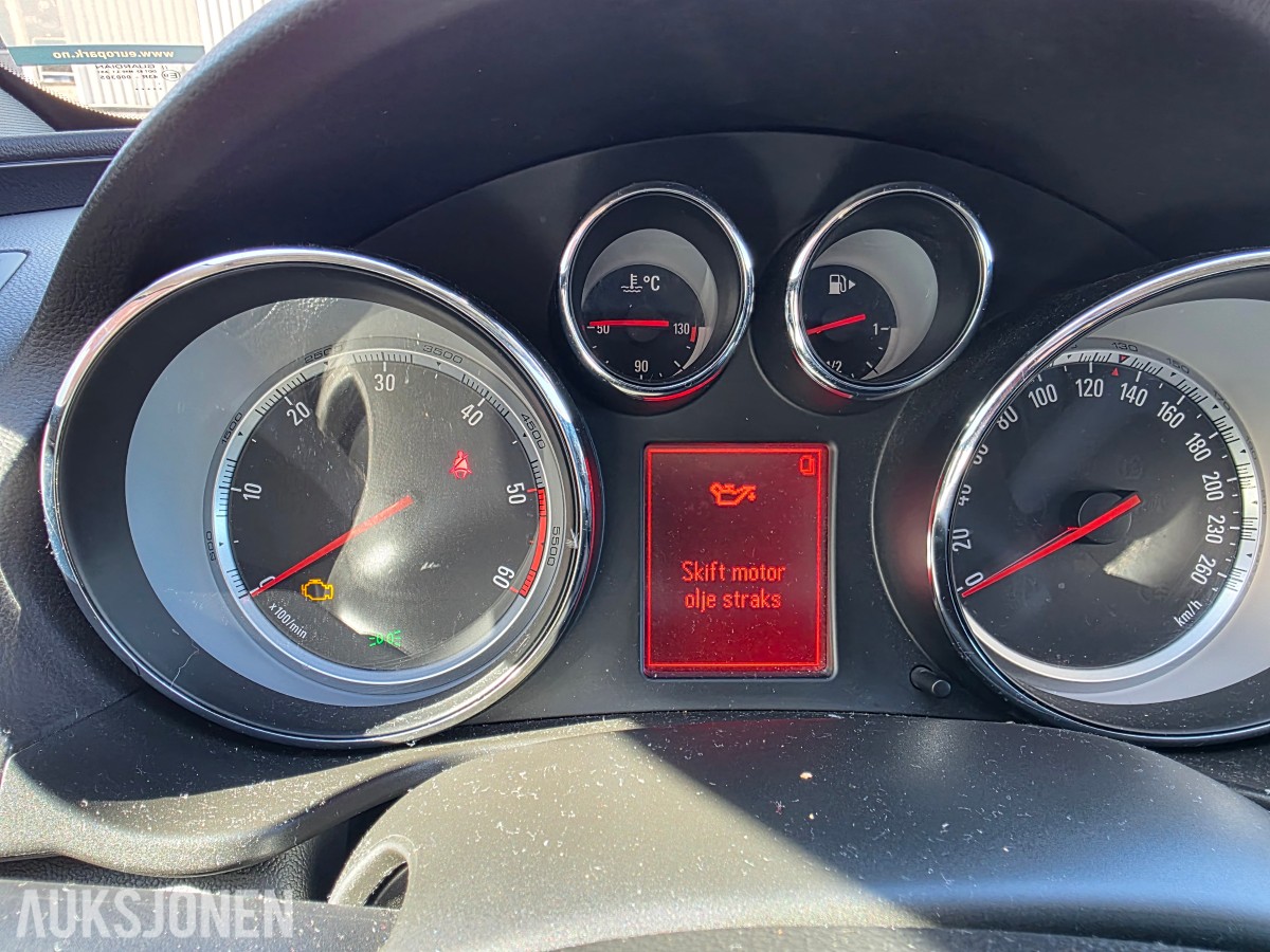2010 OPEL INSIGNIA 2.0 CDTI 131HK AUTOMAT – REP.OBJEKT