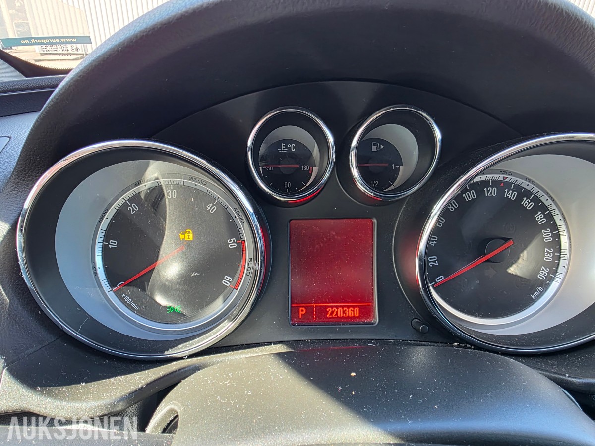 2010 OPEL INSIGNIA 2.0 CDTI 131HK AUTOMAT – REP.OBJEKT
