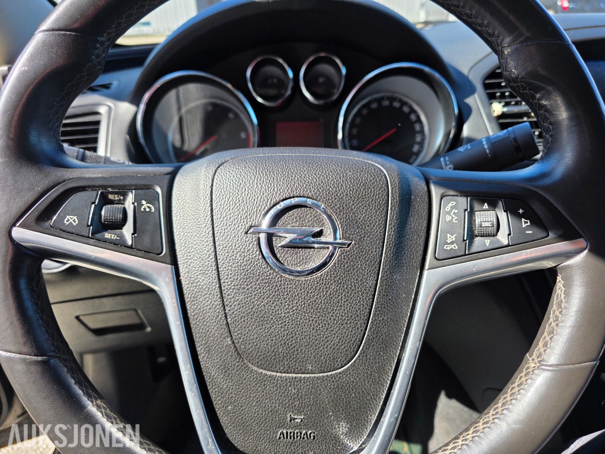 2010 OPEL INSIGNIA 2.0 CDTI 131HK AUTOMAT – REP.OBJEKT