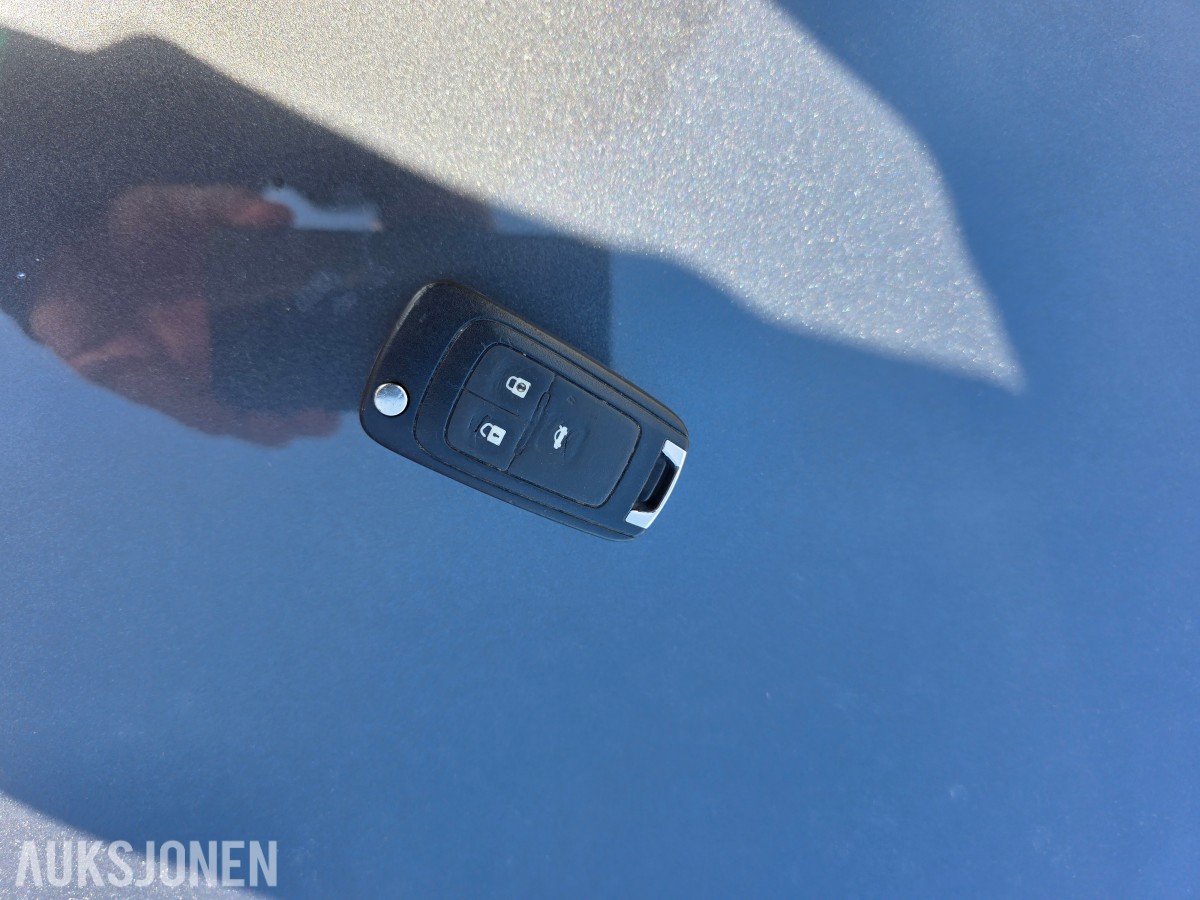2010 OPEL INSIGNIA 2.0 CDTI 131HK AUTOMAT – REP.OBJEKT