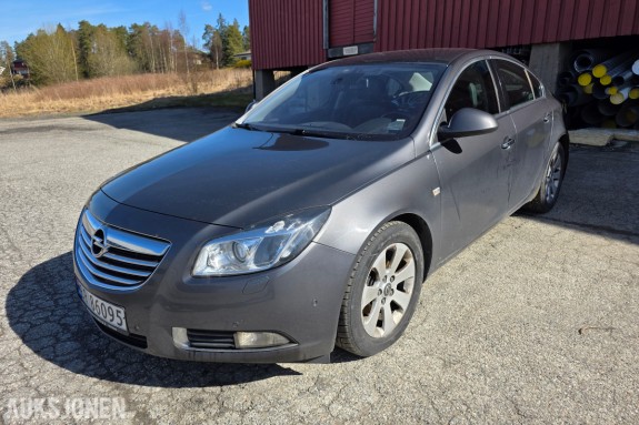 2010 OPEL INSIGNIA 2.0 CDTI 131HK AUTOMAT – REP.OBJEKT