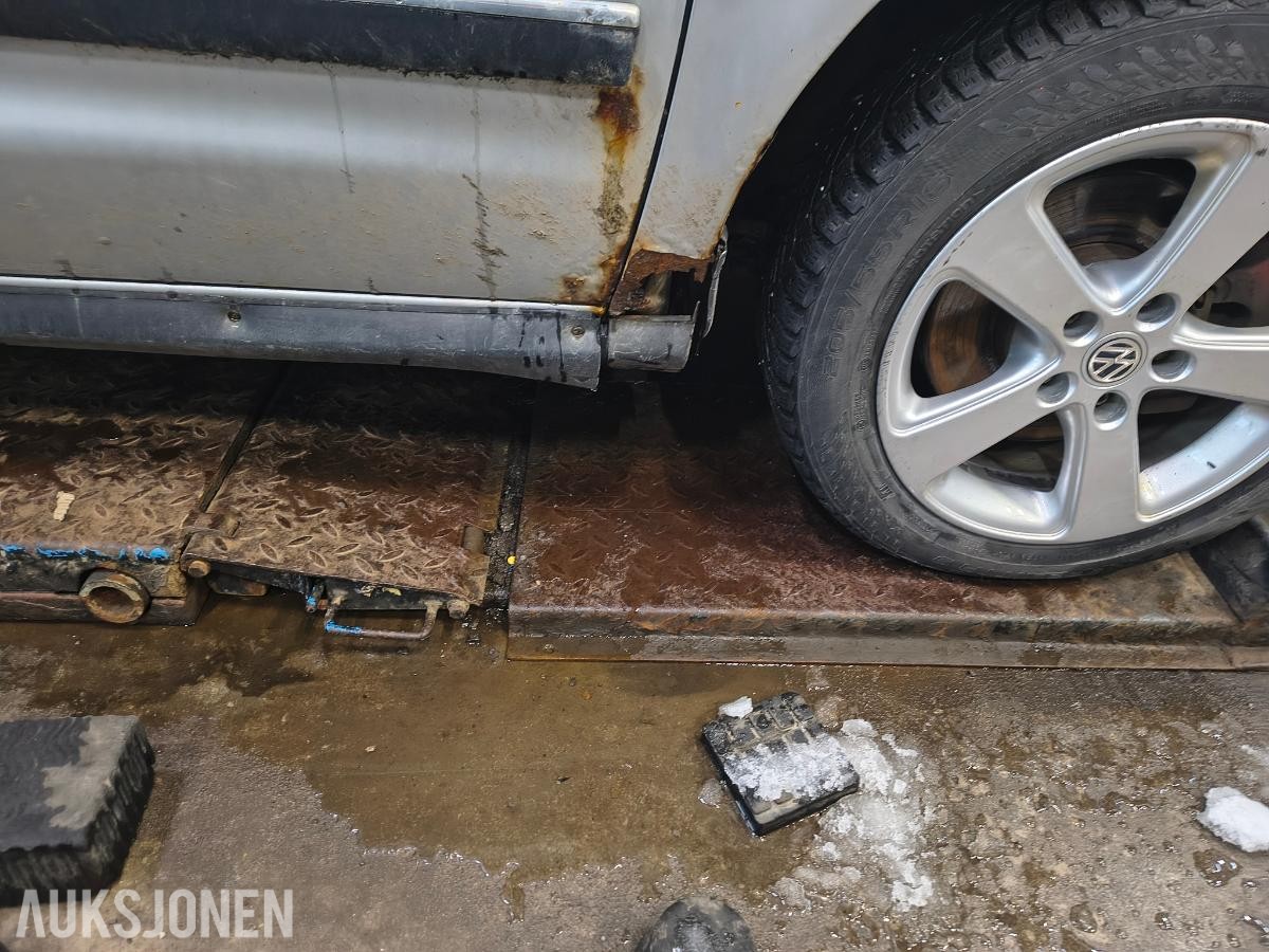 2004 Volkswagen Sharan 1.9 Diesel, Reparasjonsobjekt