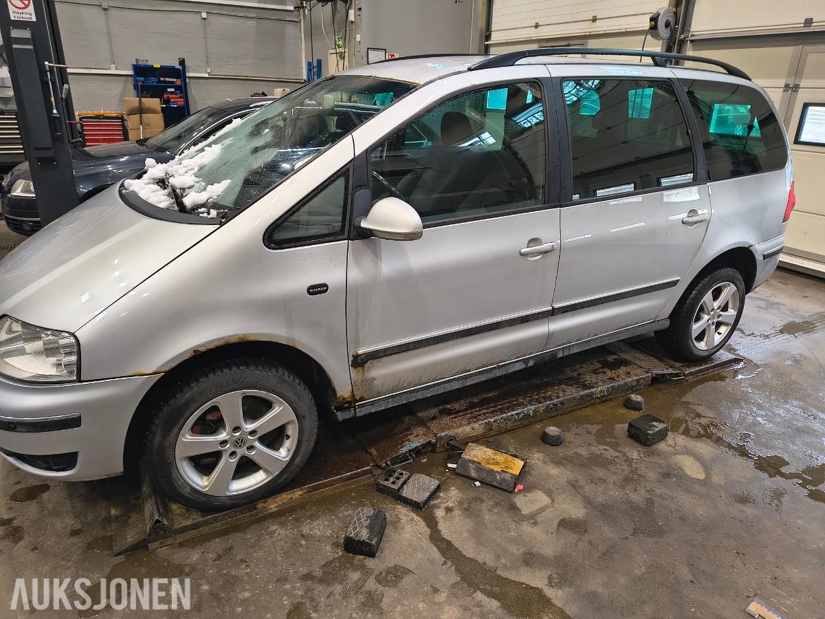 2004 Volkswagen Sharan 1.9 Diesel, Reparasjonsobjekt
