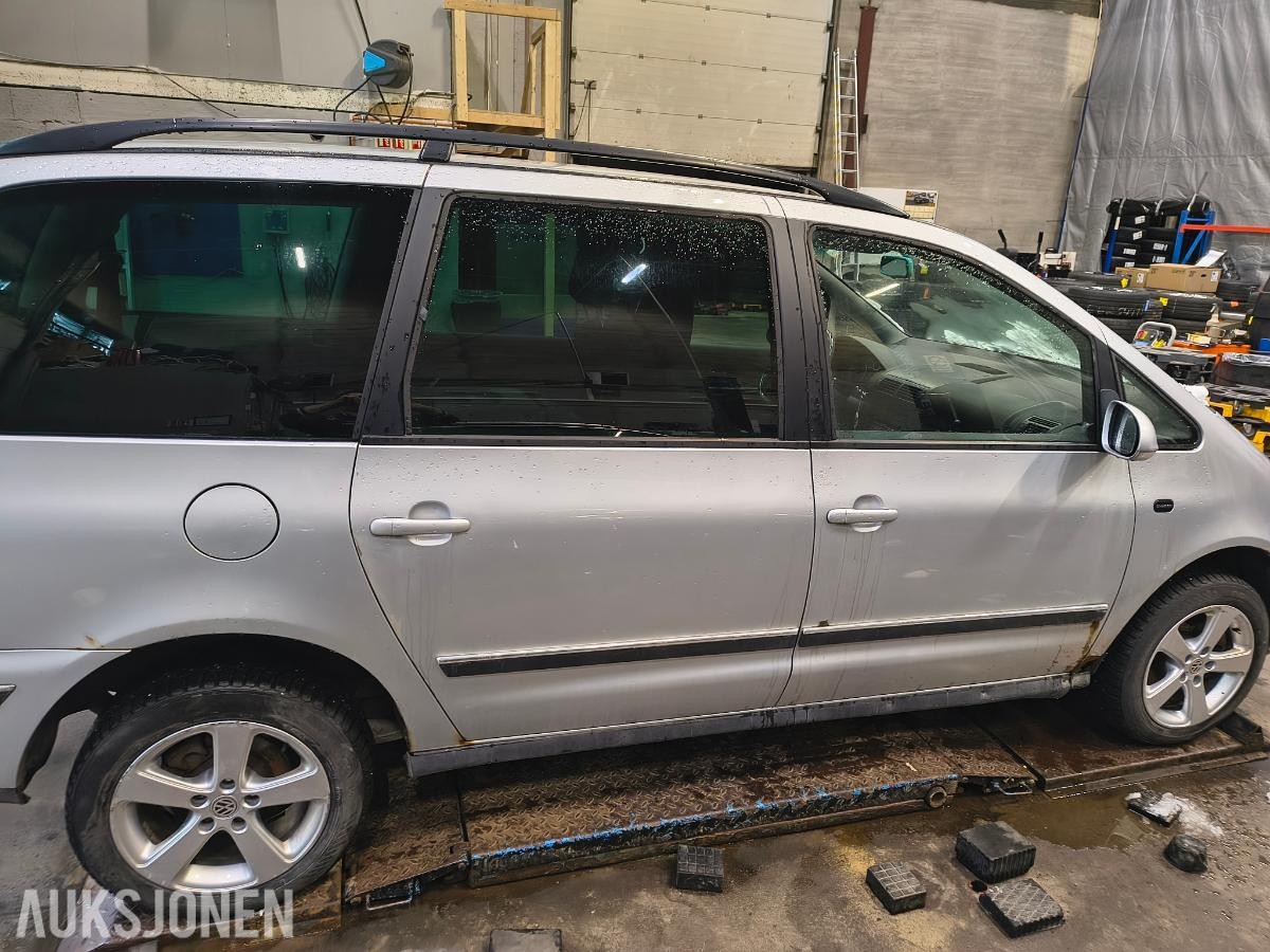 2004 Volkswagen Sharan 1.9 Diesel, Reparasjonsobjekt