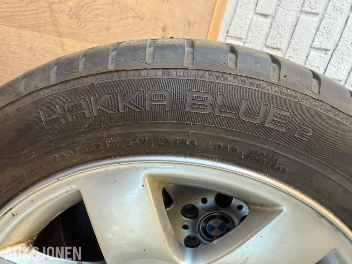 Komplett sett 16" sommerdekk med BMW-felg + sett 16" Nokian vinterdekk