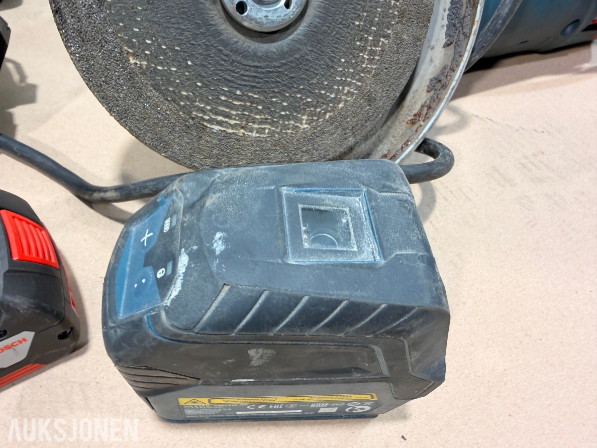 Bosch verktøypakke 18V – drill, muttertrekker, vinkelsliper, laser og tilbehør