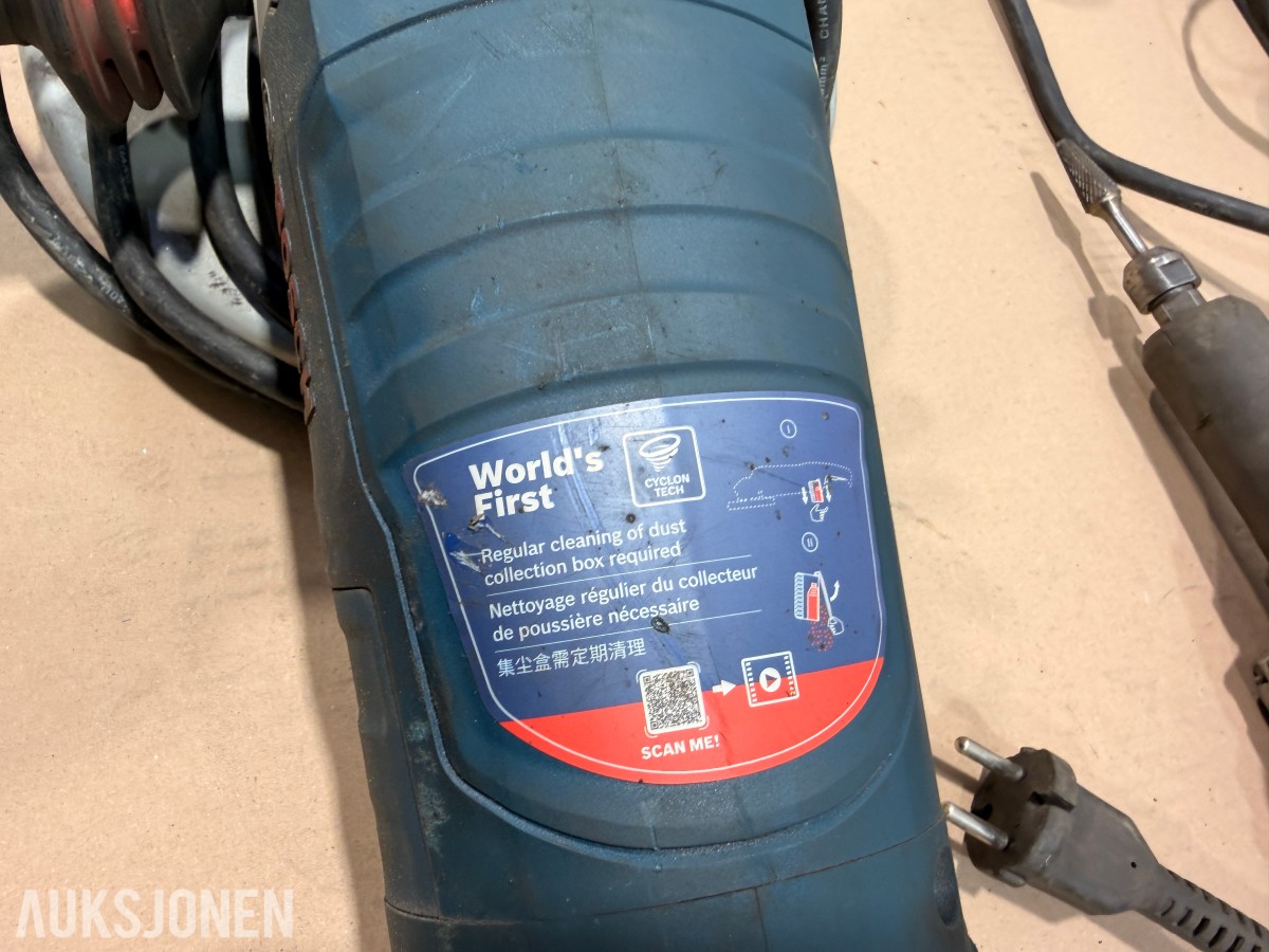 Bosch verktøypakke 18V – drill, muttertrekker, vinkelsliper, laser og tilbehør