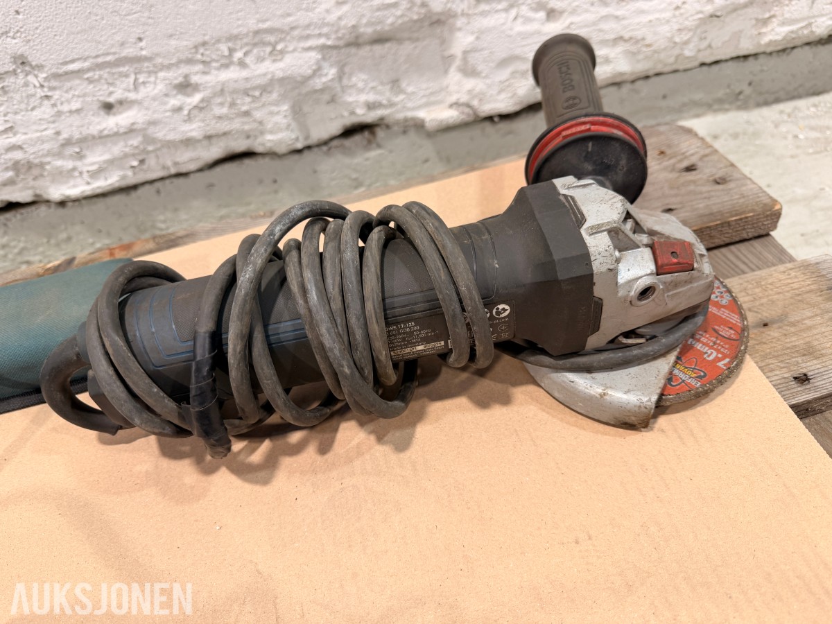 Bosch verktøypakke 18V – drill, muttertrekker, vinkelsliper, laser og tilbehør