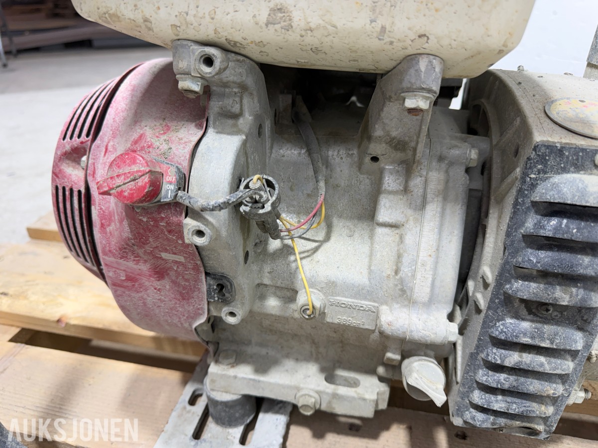 Inmesol AH-850 strømaggregat 400V 3FAS med Honda GX390