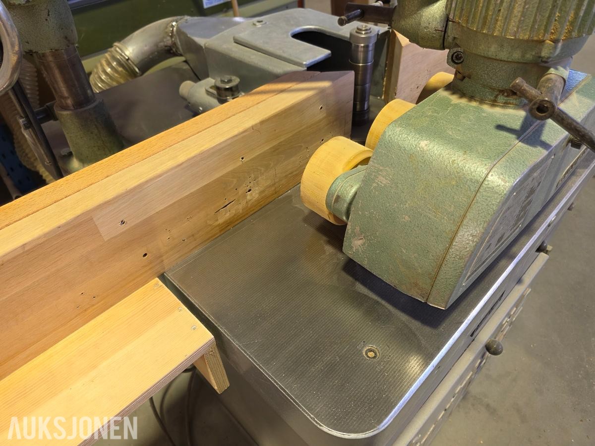 Bergsli T160 borfres med mateapparat – solid industrimaskin