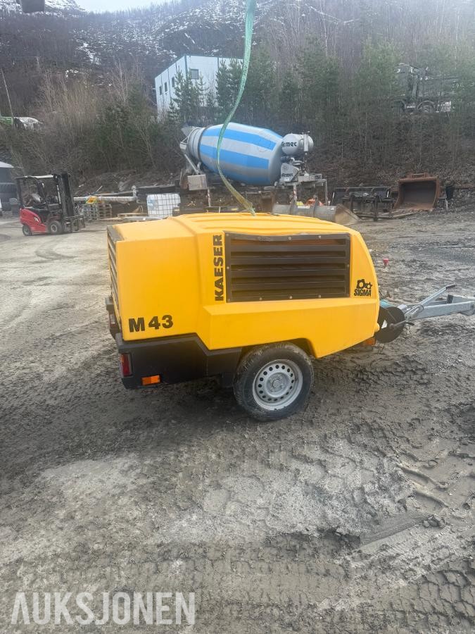 2015 Atlas Copco M43PE Kompressor med lite timer.