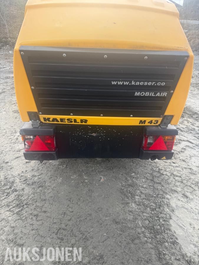 2015 Atlas Copco M43PE Kompressor med lite timer.