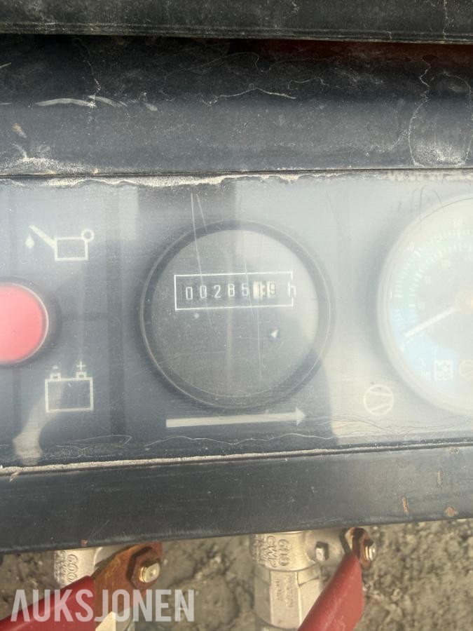 2015 Atlas Copco M43PE Kompressor med lite timer.