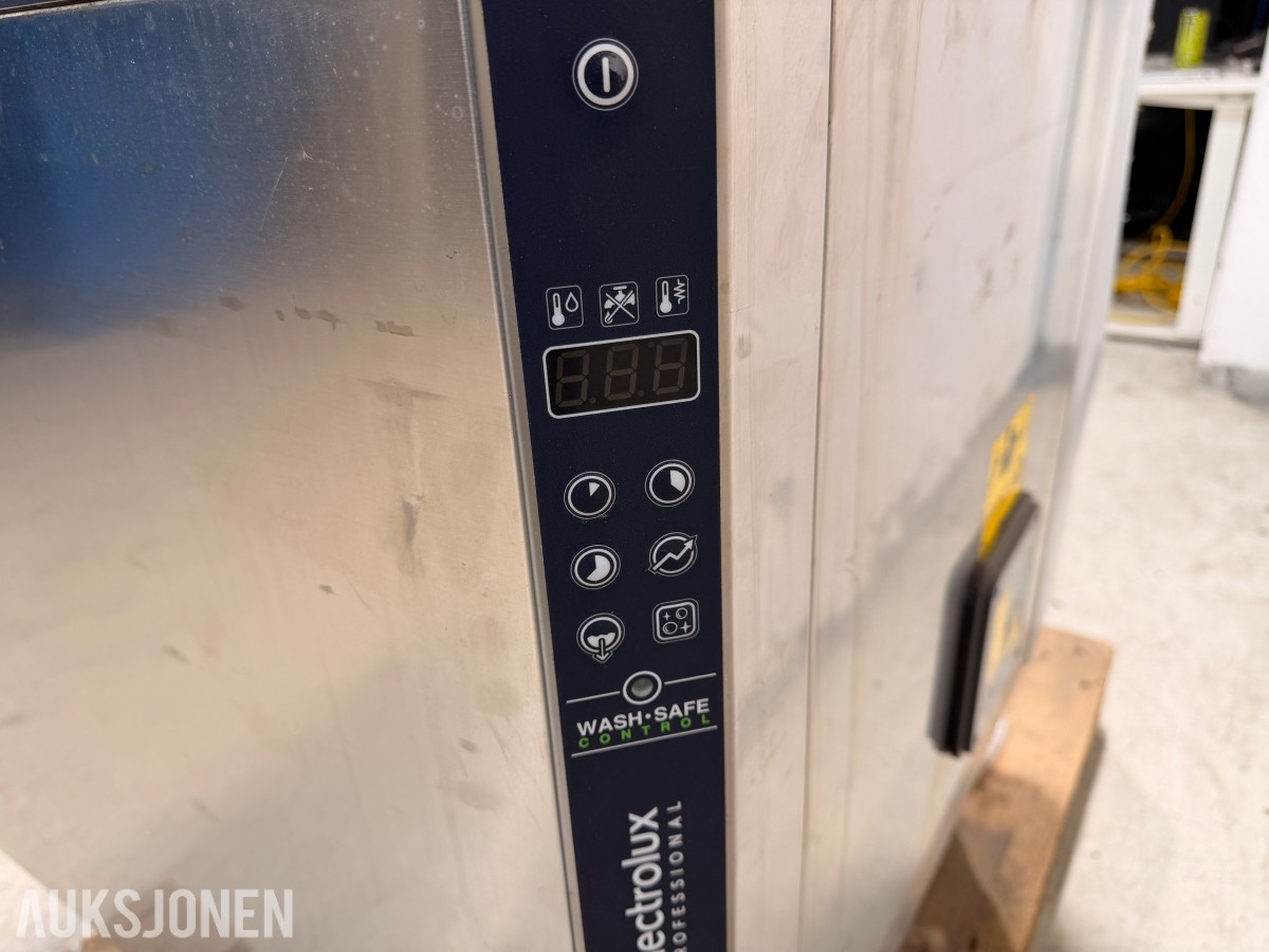 2022 Electrolux Professional EHT8 hetteoppvaskmaskin 400V 3FAS 80 kurver/time