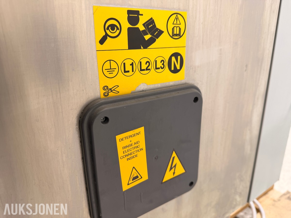 2022 Electrolux Professional EHT8 hetteoppvaskmaskin 400V 3FAS 80 kurver/time