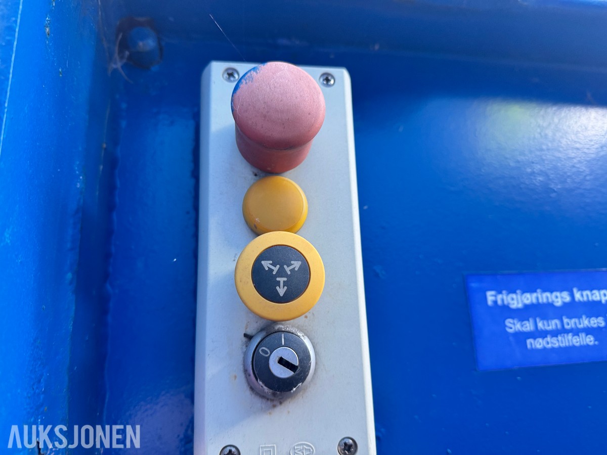 2007 Avermann AVOS Avfallskomprimator 20m3