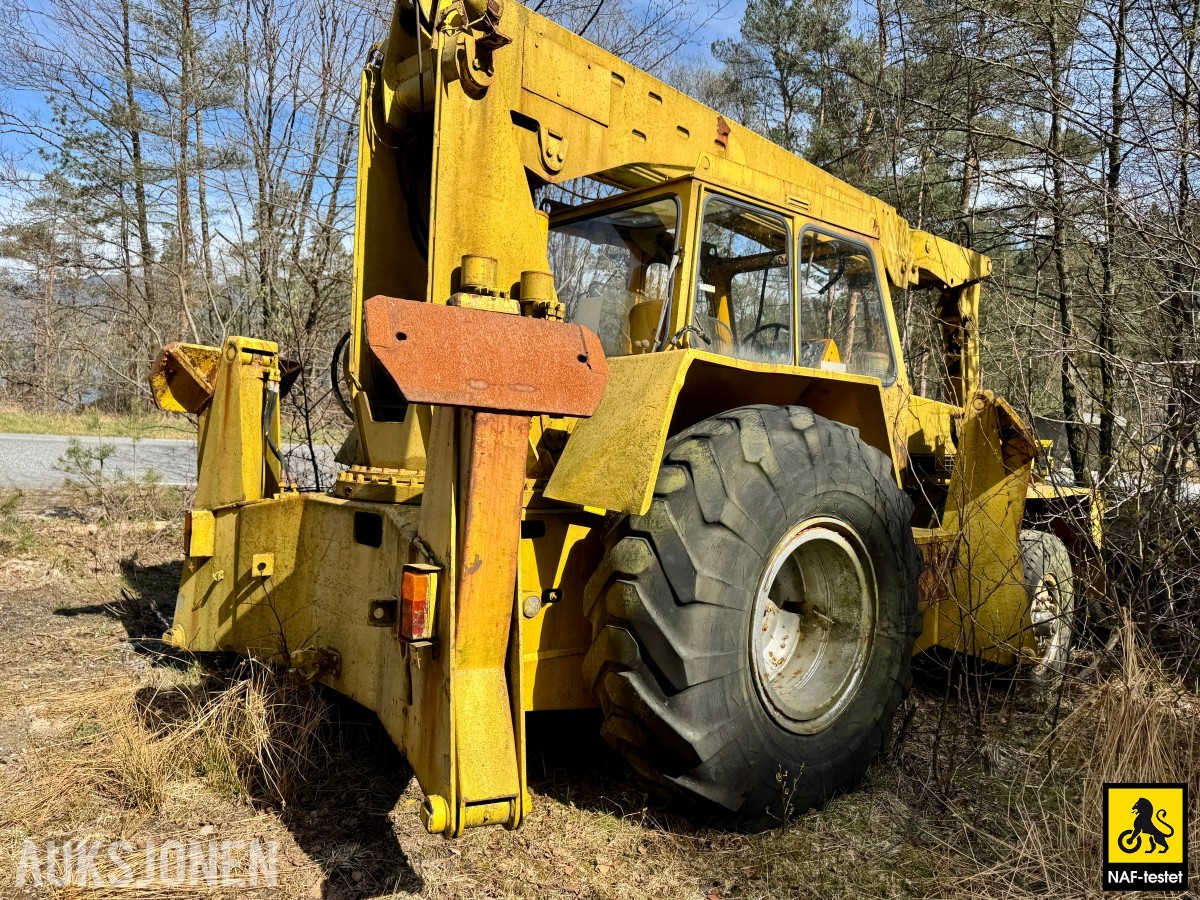 1977 Moelven MK 698 Kran