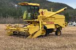 1983 New Holland 8040 Skurtresker – 12 fot skjærebord / halmkutter