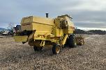 1983 New Holland 8040 Skurtresker – 12 fot skjærebord / halmkutter