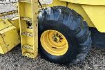 1983 New Holland 8040 Skurtresker – 12 fot skjærebord / halmkutter